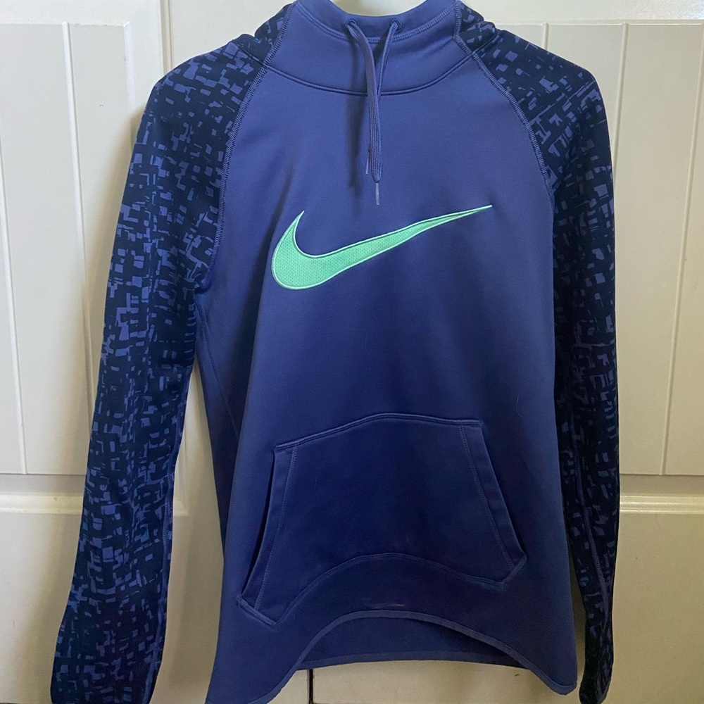 nike hoodie